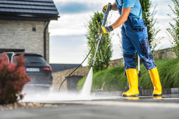 Professional Pressure Washing Services in Seis Lagos, TX